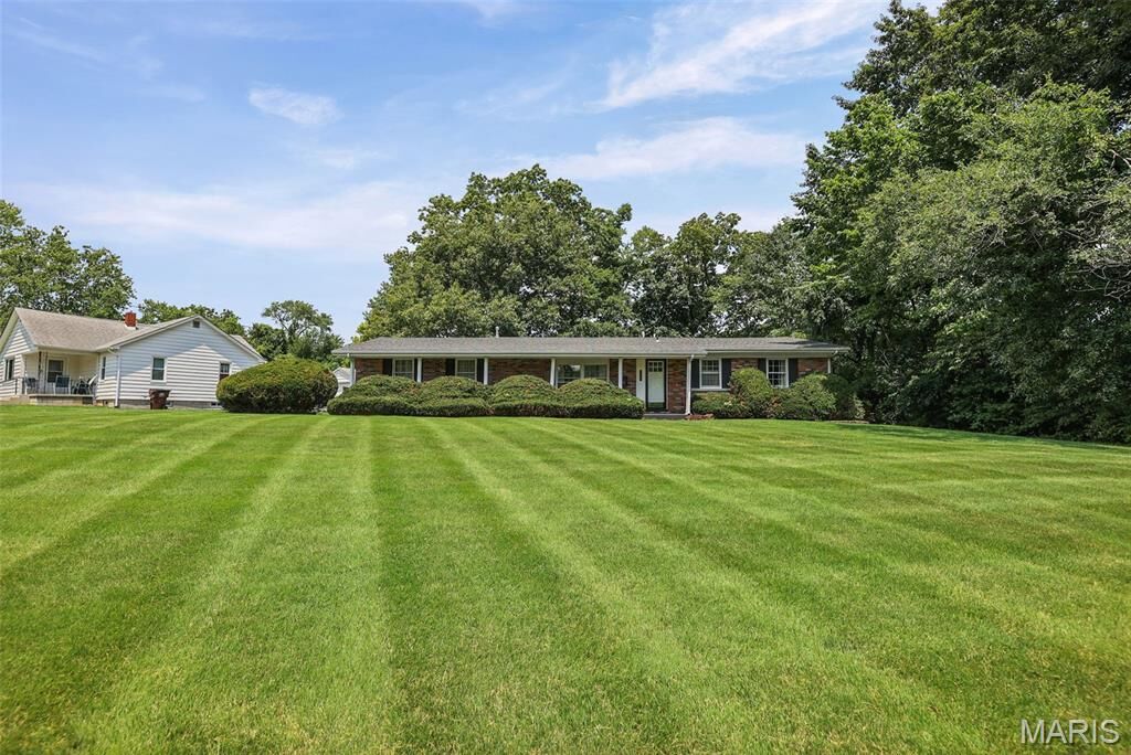 Property Photo:  794 Birch Street  IL 62024 