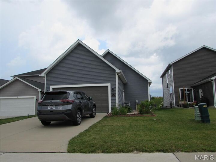 Property Photo: 714 Alban Alley MO 63368