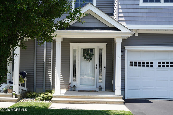 Property Photo:  5 Victorian Court  NJ 07764 
