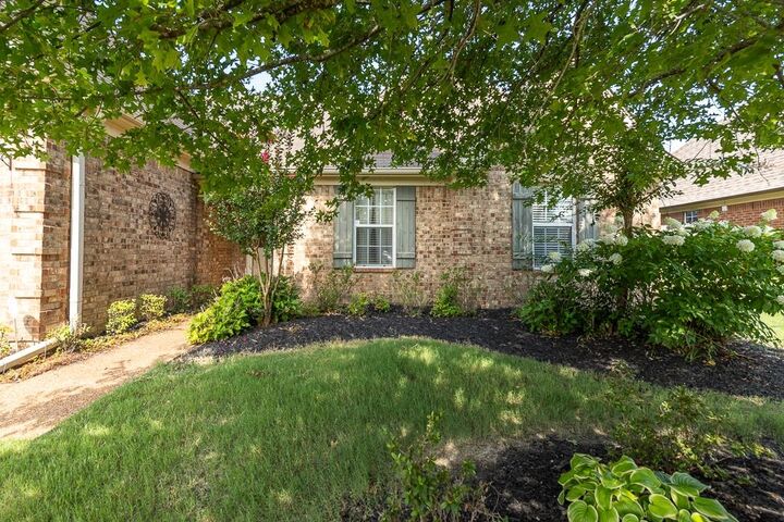 Property Photo: 1519 Sutton Meadow Ln TN 38016
