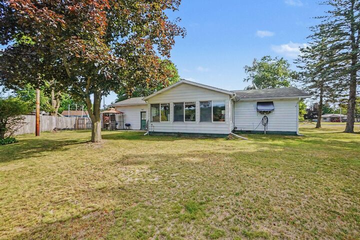 Property Photo:  169 Park Place  MI 49305 