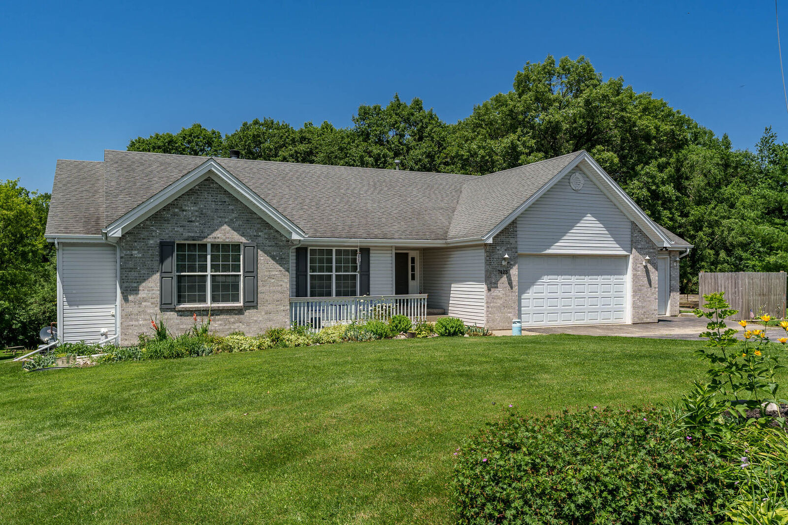 Property Photo:  7423 Cunningham Road  IL 61102 