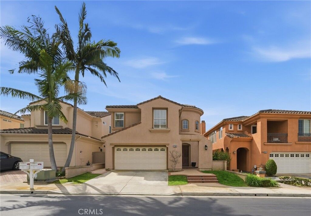 Property Photo:  7124 Forest Glen Drive  CA 92648 