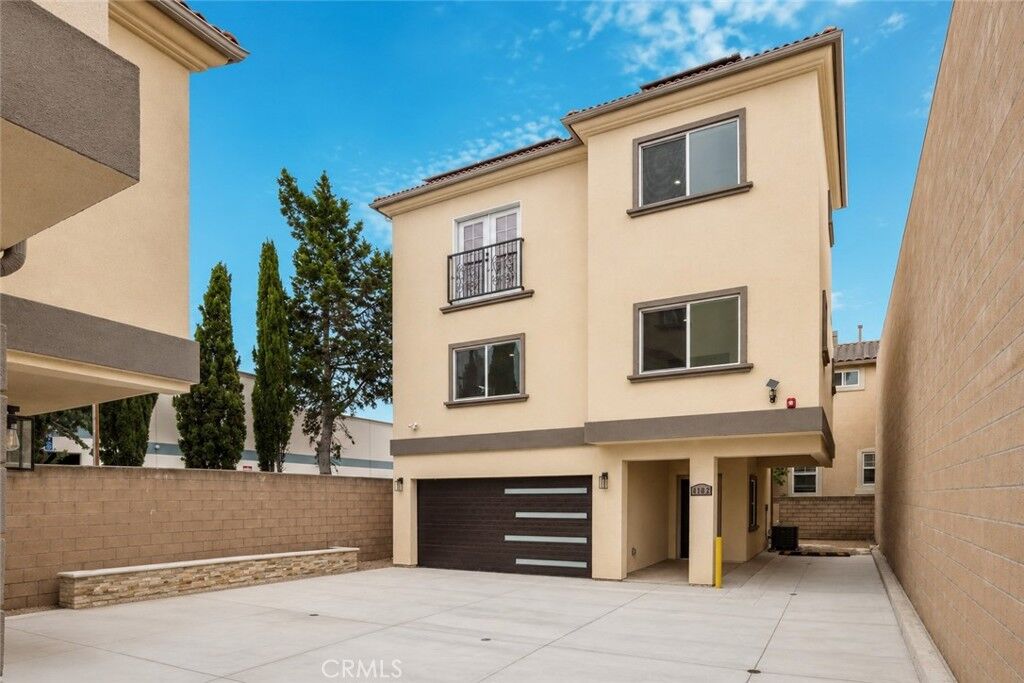 Property Photo: 4102 Spencer CA 90503