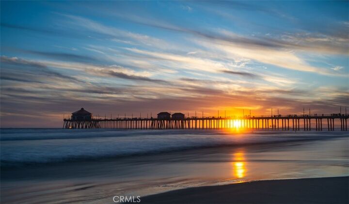 Property Photo:  606 Lake Street 23  CA 92648 