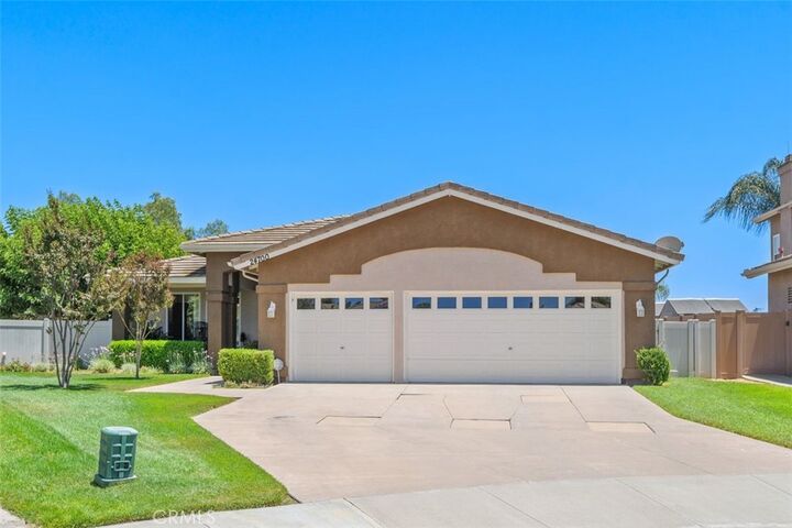 Property Photo: 24700 Corte Gambino CA 92562