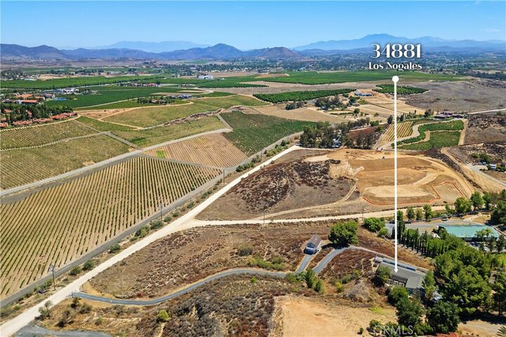 Property Photo:  34881 Los Nogales  CA 92592 