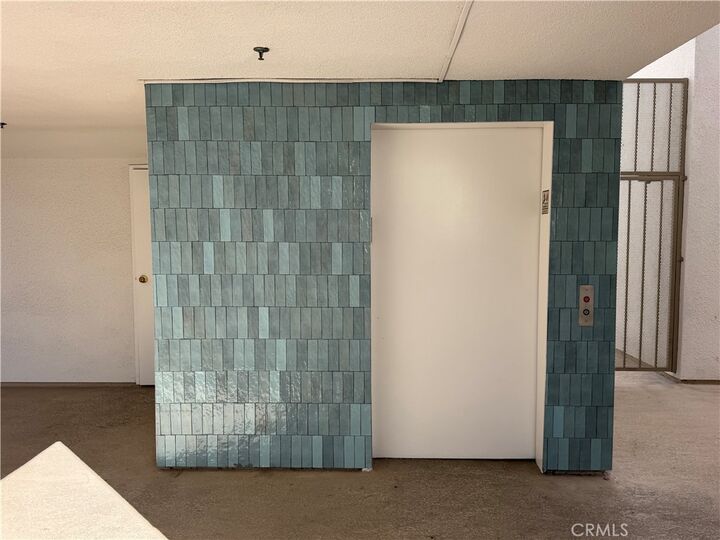 Property Photo: 625 E Del Mar Boulevard 208 CA 91101