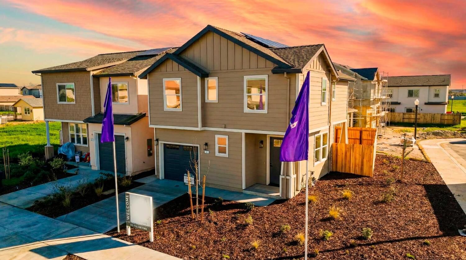 Property Photo: 35 Brookbay Way Lot67 CA 95838