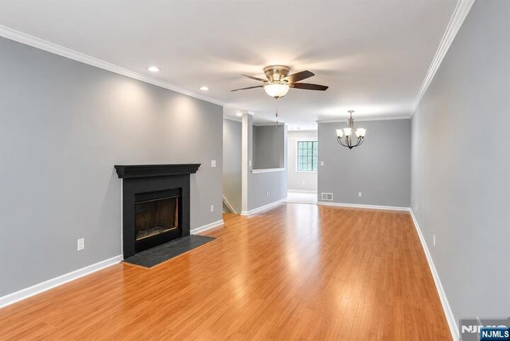 Property Photo:  1806 Faulkner Court  NJ 07430 