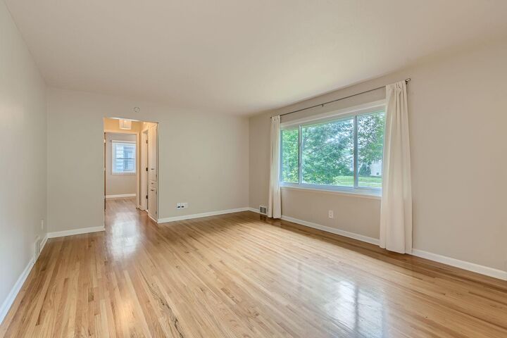 Property Photo: 3845 Vera Cruz Avenue N MN 55422