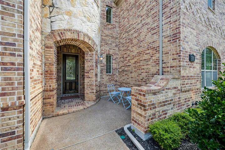 Property Photo: 2120 Hidalgo Lane TX 75034