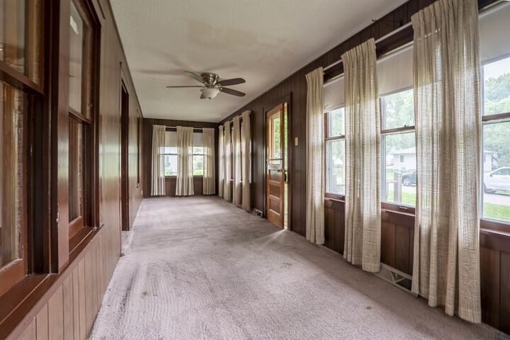 Property Photo:  514 Calhoun St  IA 51038 