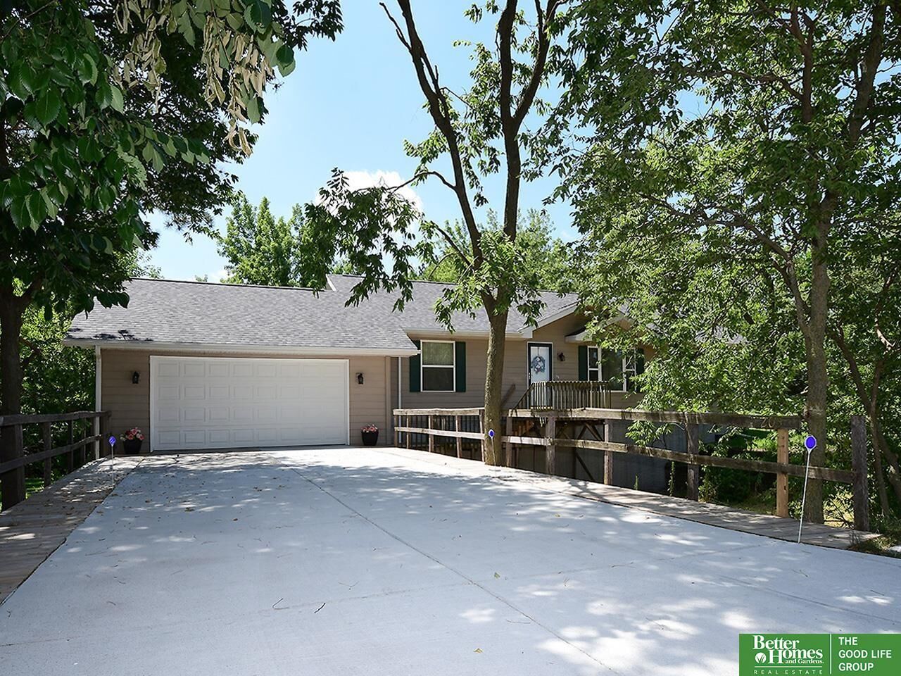 Property Photo: 203 W 19th Street NE 68901