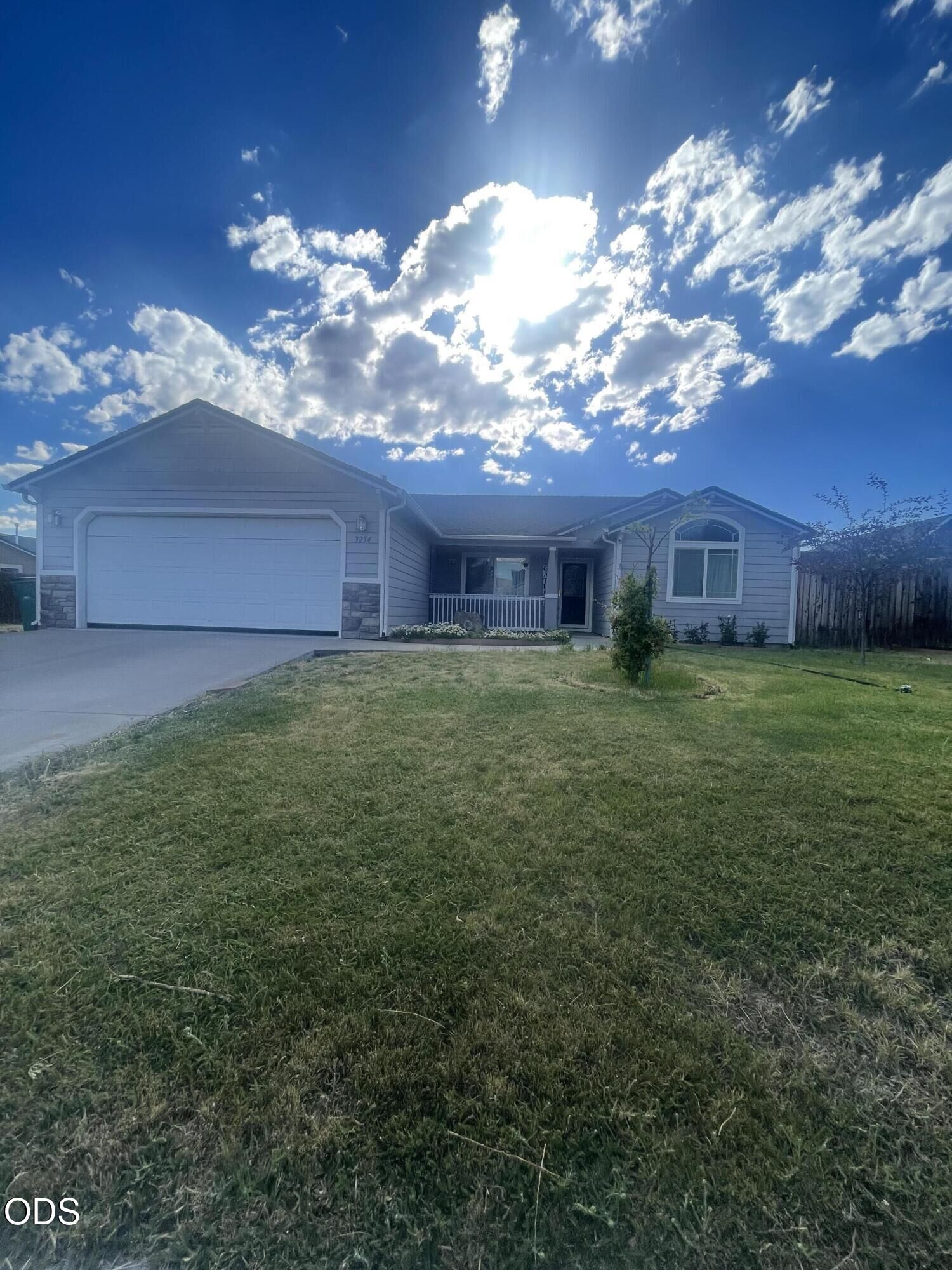 Property Photo:  3254 Barnes Way  OR 97603 