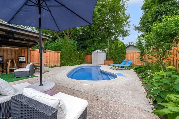 12 Woods End — photo 1