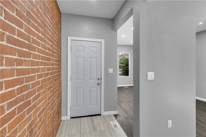 Property Photo: 268 West Avenue N ON L8L 5C9