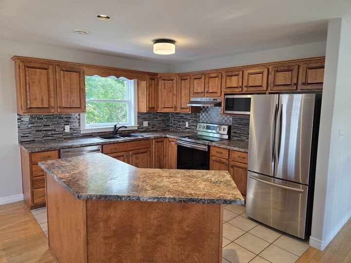Property Photo:  22 Hughes Court  PE C1C 1P9 