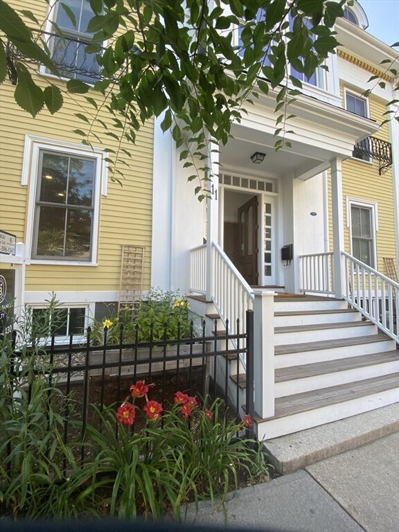 Property Photo: 11 Magazine B MA 02139