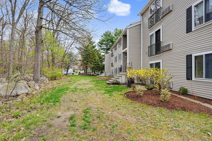 Property Photo:  15 Village Rock Lane 10  MA 01760 