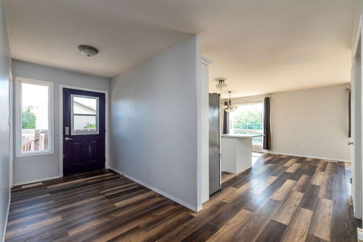 Property Photo:  1501 49 Avenue  SK S9V 2E7 