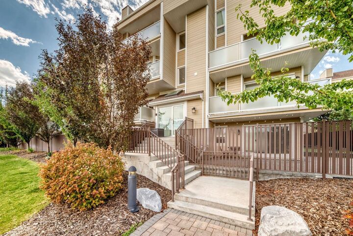 Property Photo: 3717 42 Street NW 307 AB T3A 2W2