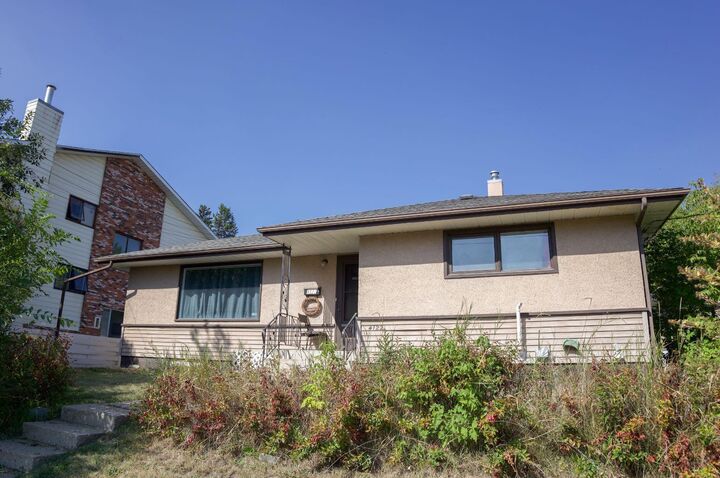 4122 50 Street — photo 1