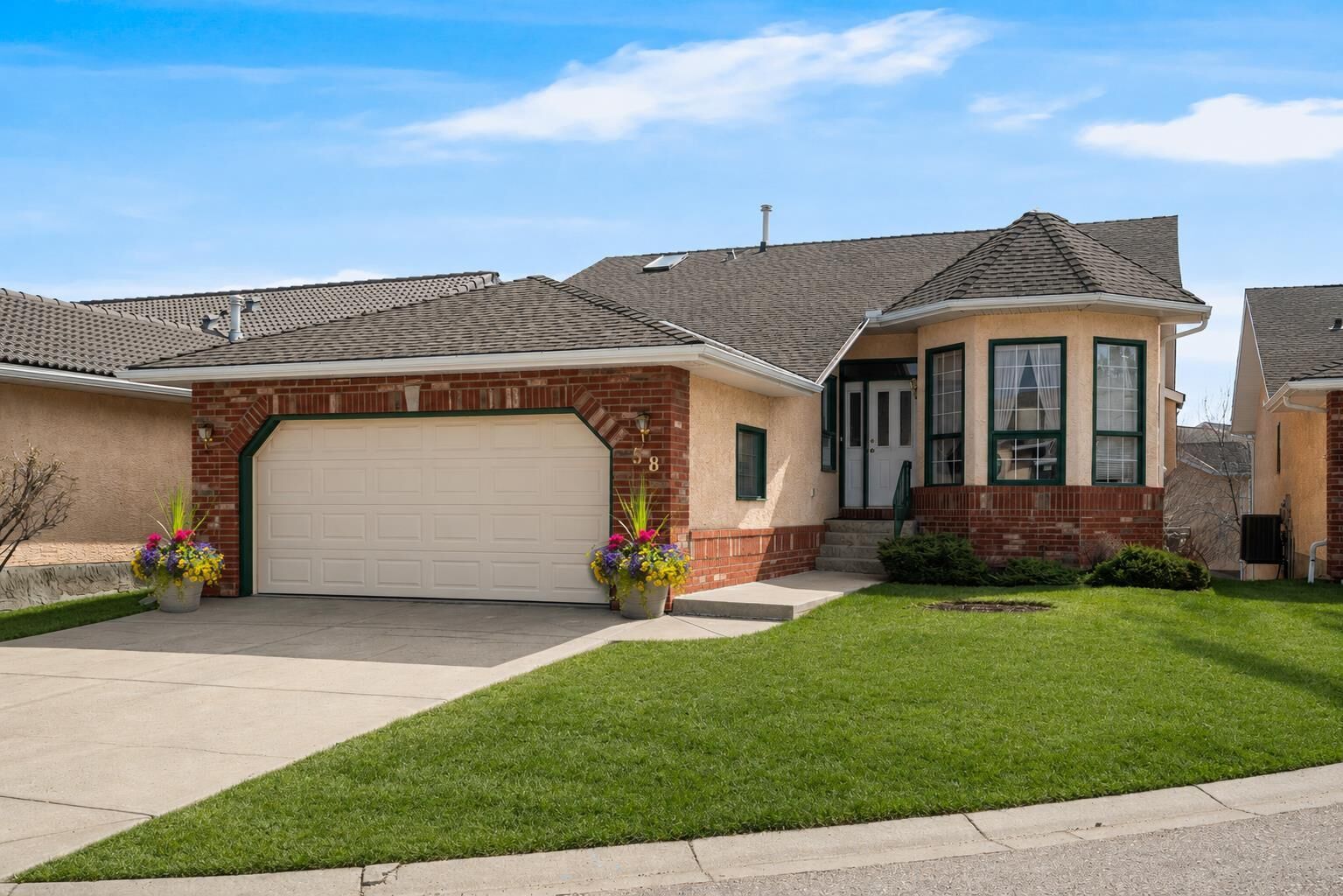 Property Photo:  58 Evergreen Bay SW  AB T2Y 3E9 
