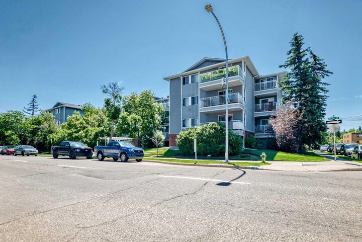 Property Photo:  1735 11 Avenue SW 204  AB T3C 3C9 
