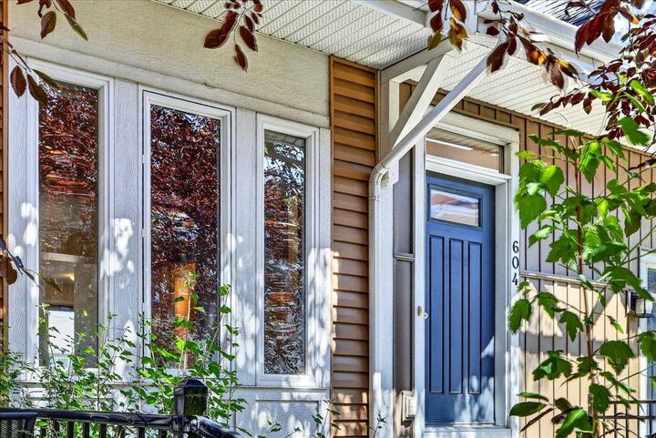 Property Photo: 604 Auburn Bay Square SE AB T3M 0Y9