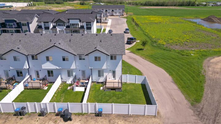 Property Photo:  56 Inglis Crescent  AB T4S 0V3 