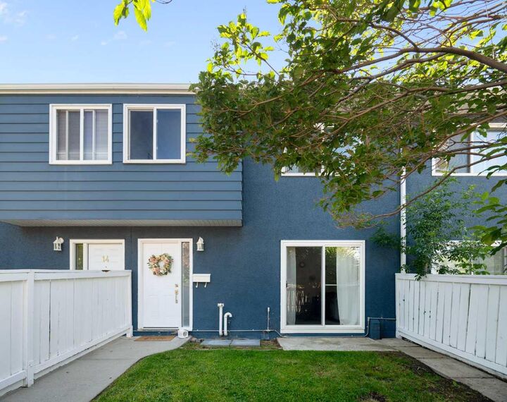 Property Photo: 251 90 Avenue SE 15 AB T2J 0A4