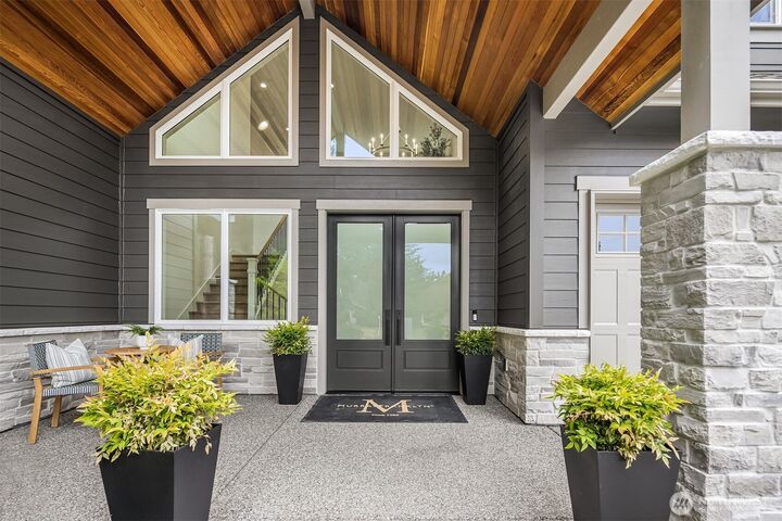 Property Photo: 14202 NE 63rd Court WA 98052