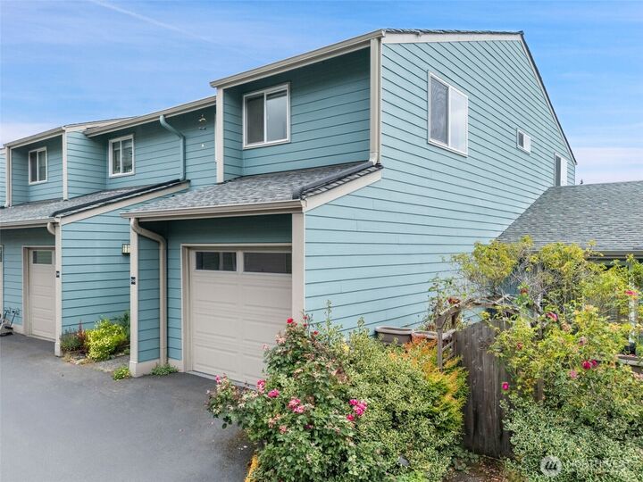 Property Photo: 243 Shepard Way NW WA 98110