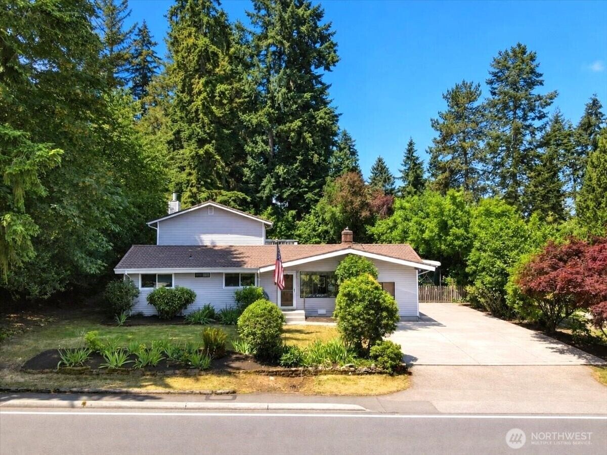 Property Photo:  15621  84th Avenue NE  WA 98028 