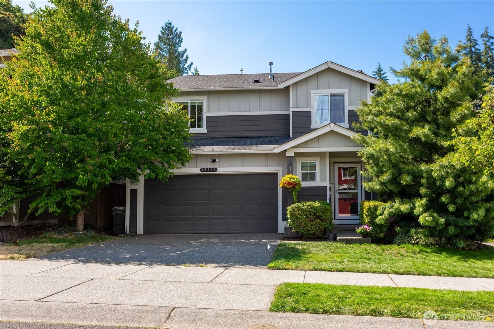 Property Photo: 12506 58th Avenue SE WA 98296