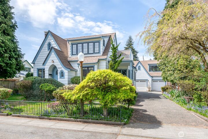 Property Photo: 3025 Maringo Road SE WA 98501