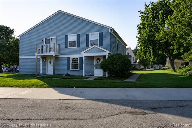 Property Photo: 3182 Beechtree Court MI 48360