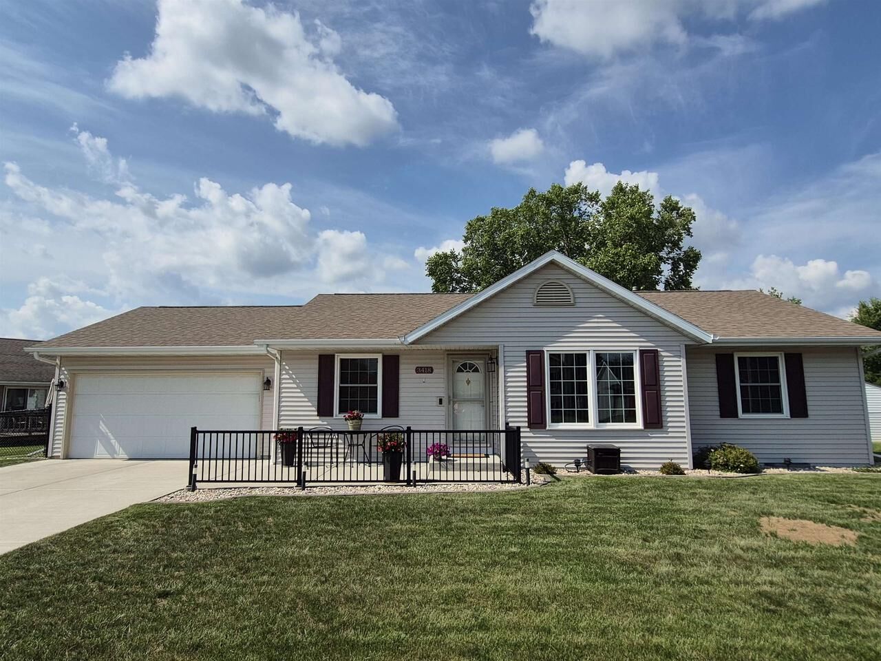 Property Photo: 3418 Buckhorn Trace WI 53548