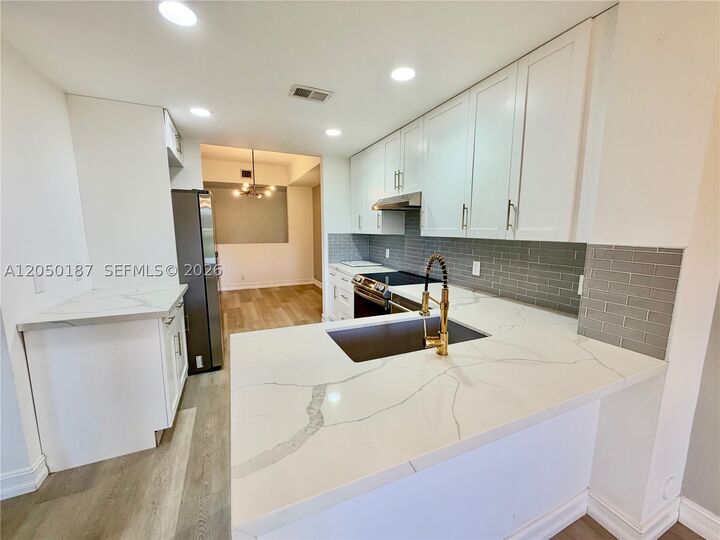 Property Photo: 16301 Malibu Dr 79 FL 33326