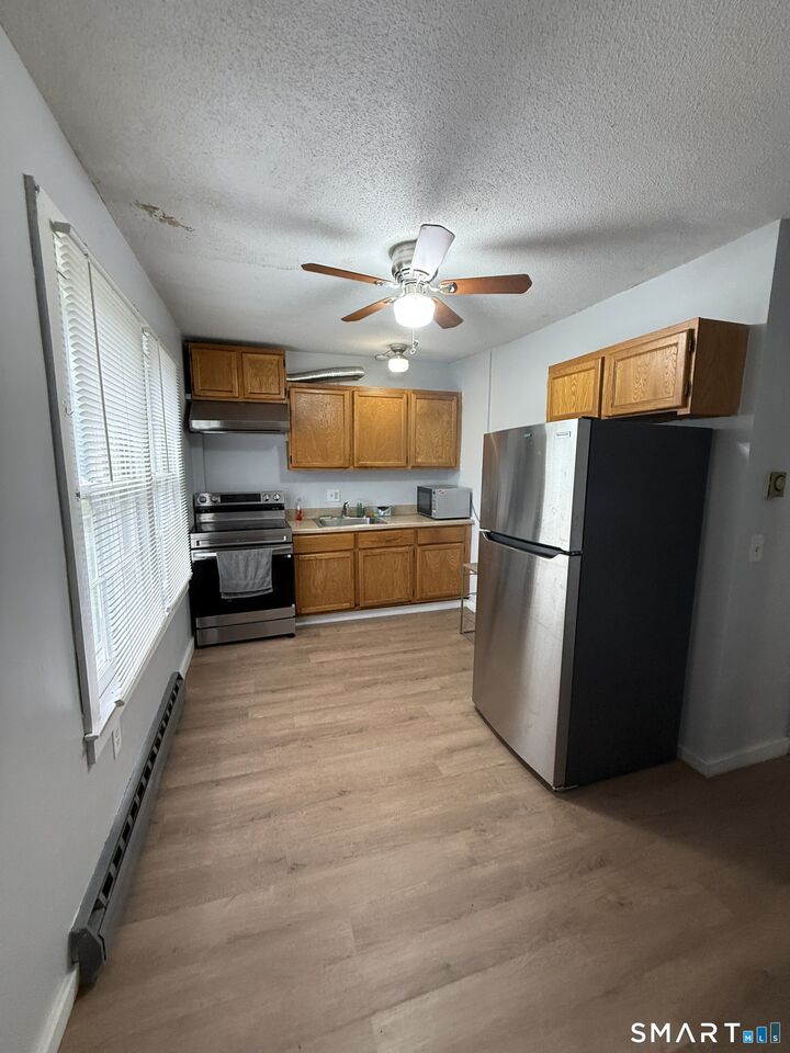 Property Photo: 9 South Street C CT 06416