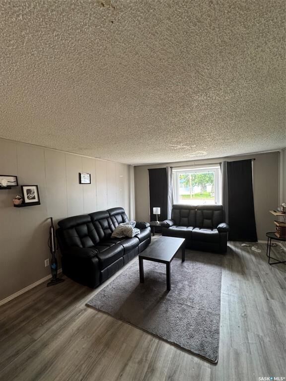 Property Photo: 451 34th Street SK S0M 0E0