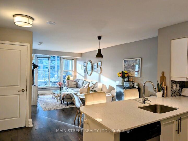 Property Photo:  35 Bastion Street 814  ON M5V 0C2 