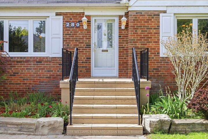 Property Photo:  280 Bogert Avenue  ON M2N 1L5 
