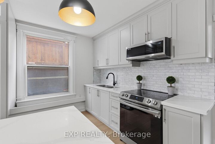 Property Photo: 191 Queen Street N ON L2E 7K8