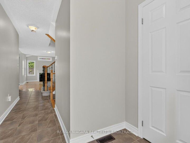 Property Photo: 31 Haynes Court ON L0S 1J0