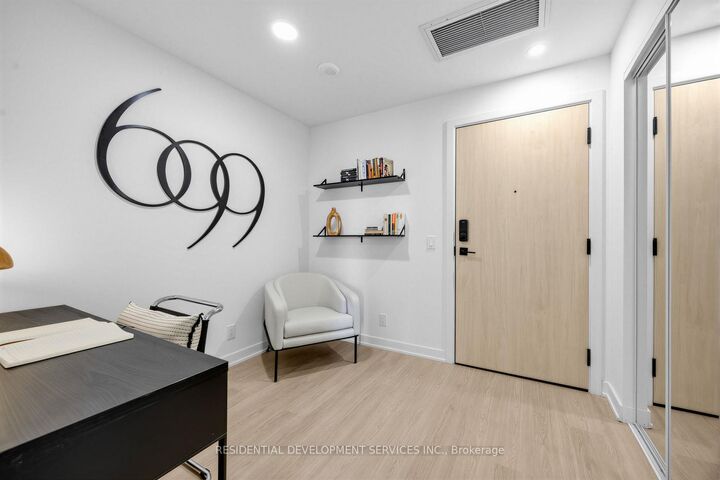 Property Photo:  699 Sheppard Avenue E 226  ON M2K 0J5 