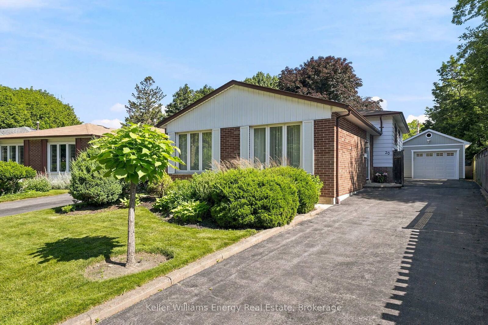 Property Photo:  20 Proud Grove  ON M1B 1S2 