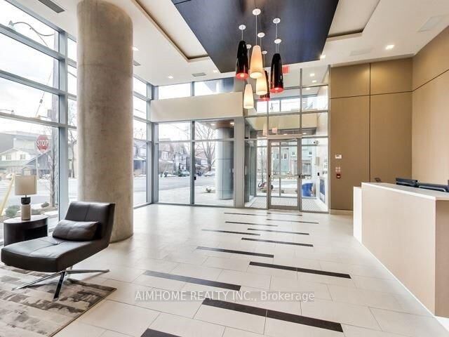 Property Photo: 58 Orchard View Boulevard 808 ON M4R 1B9
