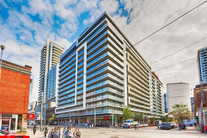 Property Photo:  111 Elizabeth Street 1716  ON M5G 1P7 